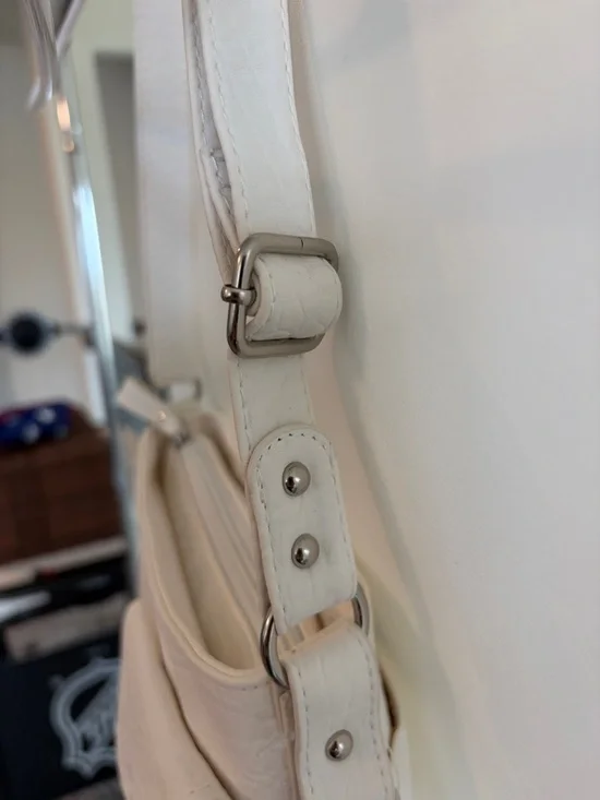 Rossetti Women's White Crossbody HandBag Purse with Front Pockets - Picture 7 of 10